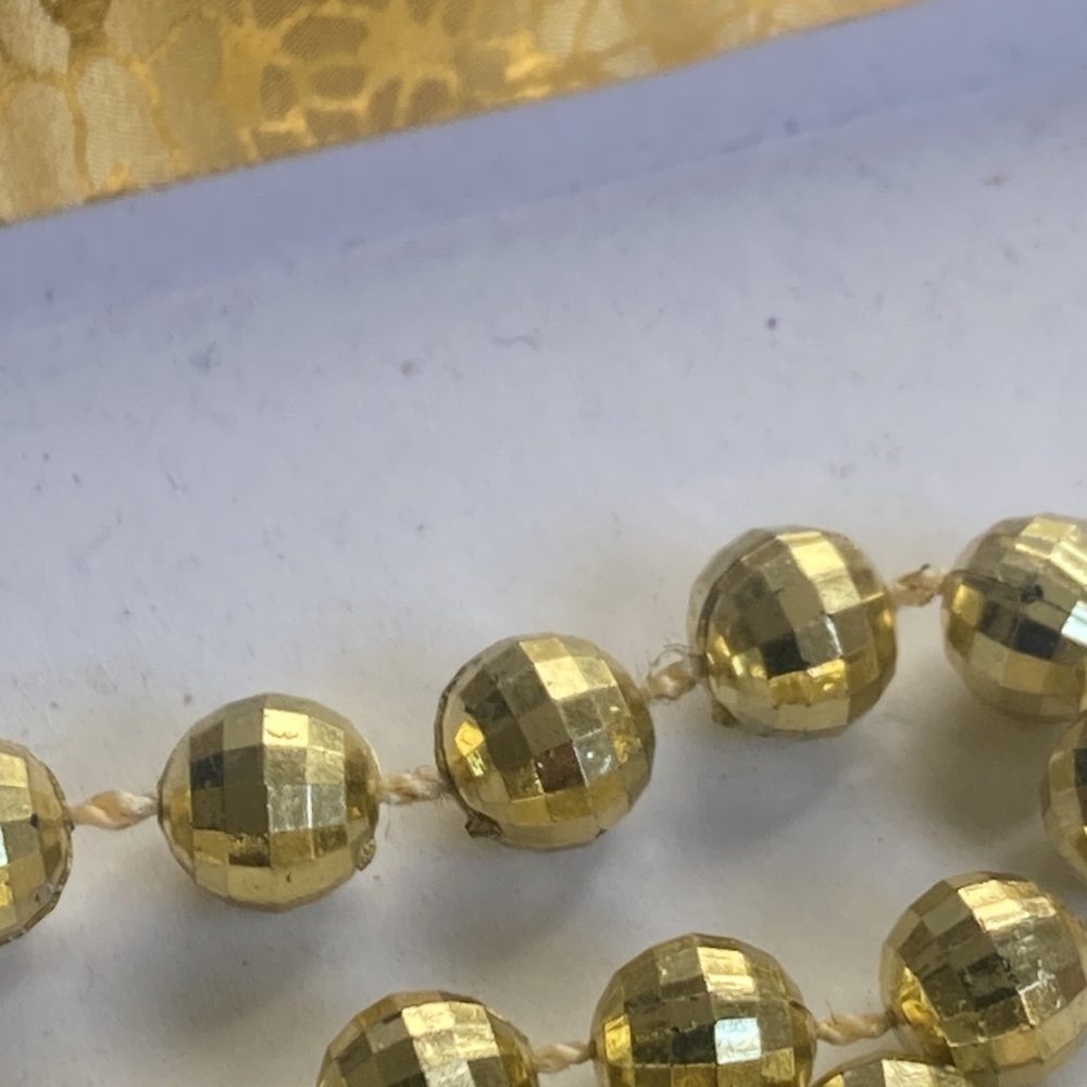 Faceted beaded gold tone necklace - Picture 3 of 3